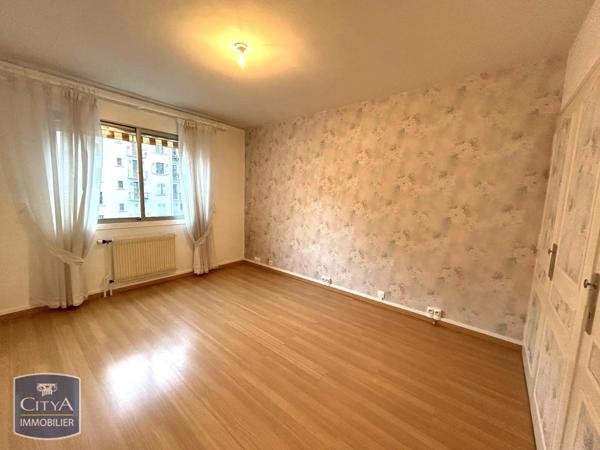 Appartement à louer 4 pièces 112.49m²