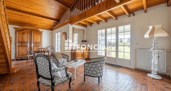 À vendre Maison 6 pièces 157.82 m² - Blanquefort 33290