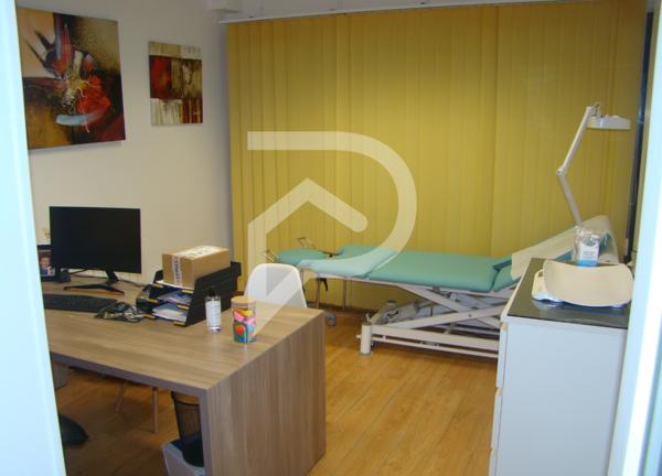 Local d'activité 11 pièces 300 m2