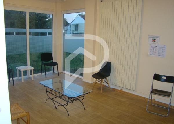 Local d'activité 11 pièces 300 m2