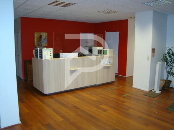 Local d'activité 11 pièces 300 m2