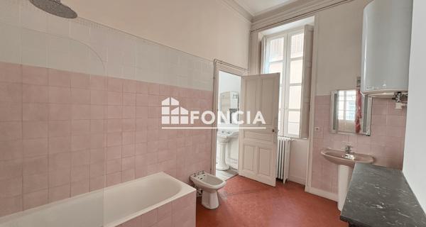 À vendre Appartement 4 pièces 141 m² - Nîmes 30000