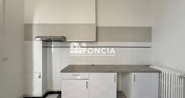 À vendre Appartement 4 pièces 141 m² - Nîmes 30000