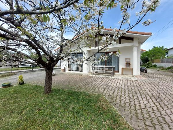 Maison plain-pied, commerces à pied Saint Paul Les Dax 4 pièces