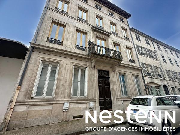 Opportunité: Appartement de caractère avec parking - 69430 BEAUJEU