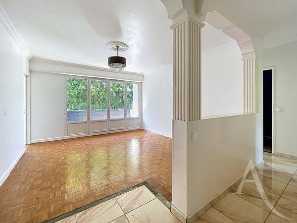 Appartement Aubergenville 4 pièce(s) 74.20 m2 3 chambres - Cave - Balcon
