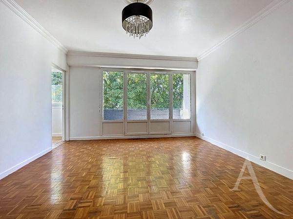 Appartement Aubergenville 4 pièce(s) 74.20 m2 3 chambres - Cave - Balcon