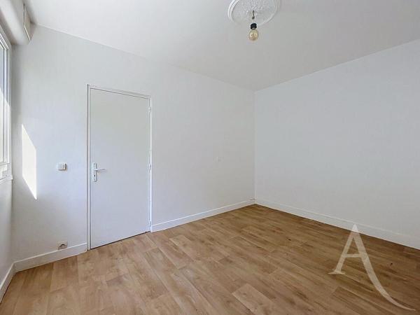 Appartement Aubergenville 4 pièce(s) 74.20 m2 3 chambres - Cave - Balcon