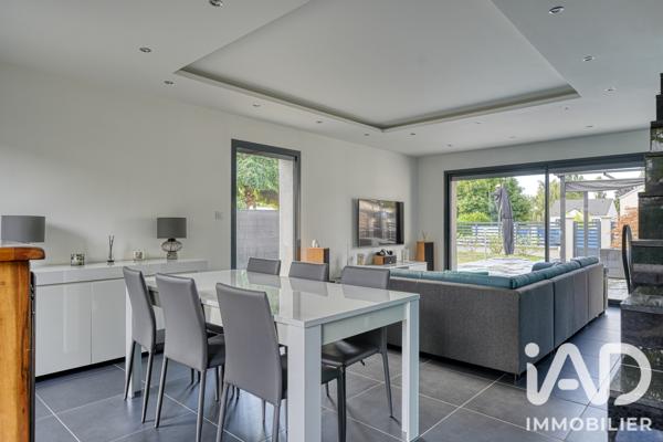 Maison à vendre 8 pièces 175 m² Montsoult