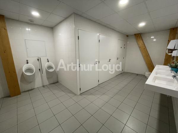 Bureaux à louer Villeneuve d'Ascq grandes surfaces terrasses et parkings