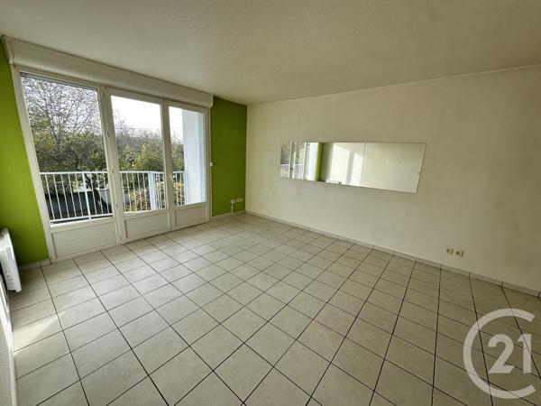 Appartement F2 à vendre  2 pièces - 38,67 m 2   LA ROCHELLE  - 17
