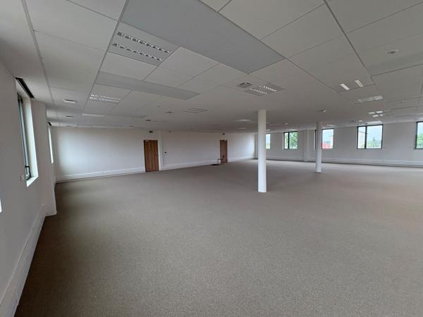 Orléans - bureaux neufs à louer