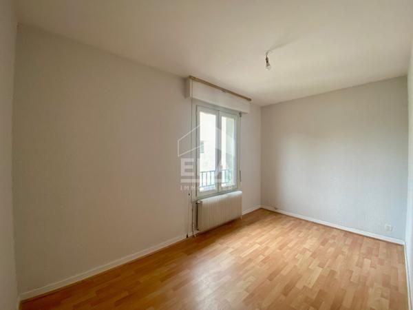 Appartement  3 pièce(s) 63.23 m2 CHATEAUROUX hyper centre