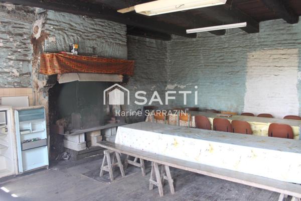 longère en pierres à rénover en plein cœur de la campagne