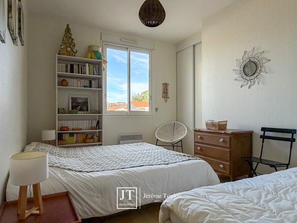 Appartement
                                                                                                                                                                                                                                                                                                                        4 pièce(s)                                                                                                                                                                                                          3 chambre(s)                                                                                                                                                                                                          101  m²