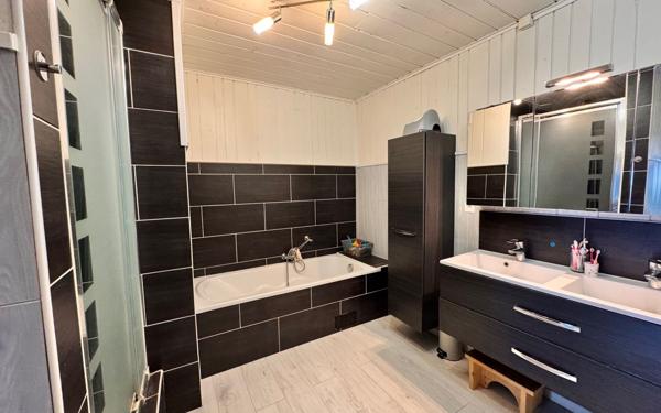 Maison à vendre    7 pièces •  Aumetz