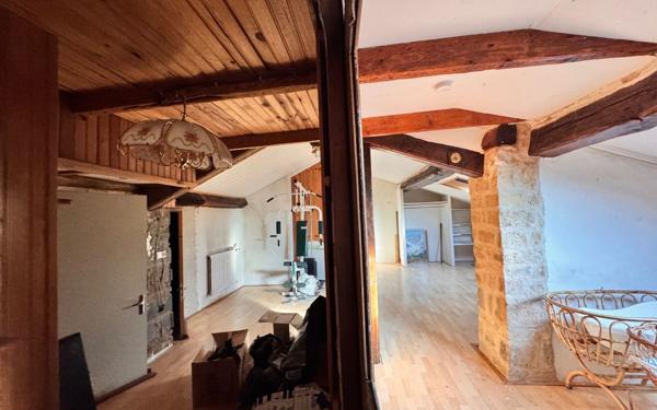 Maison à vendre    7 pièces •  Aumetz