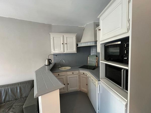 3 PIECES MEUBLE - refait à neuf -
