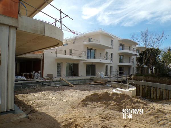 Appartement  4 pièce(s) Disponible en fin d'année