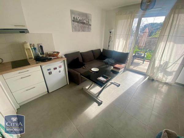 Appartement à louer 2 pièces 37.54m² Bormes-les-Mimosas (83230)