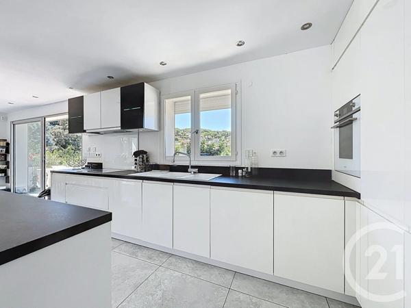 Maison à vendre  8 pièces - 247,44 m2 VALLAURIS - 06