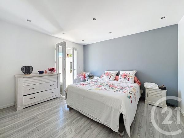 Maison à vendre  8 pièces - 247,44 m2 VALLAURIS - 06