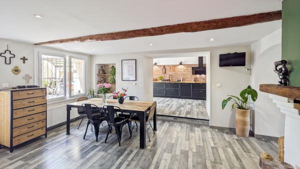 Partie de mas en pierre rénové à Châteaurenard