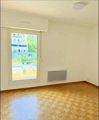 Appartement à BEAUSOLEIL (06240)