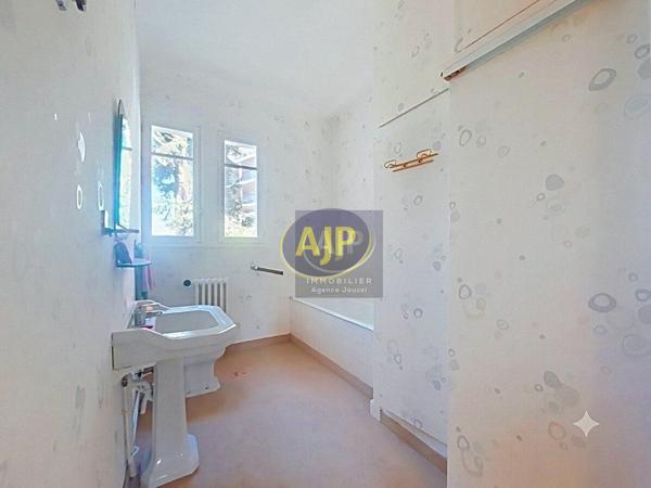 Maison à vendre Nantes - 8 pièces, 217m² avec 6 chambre(s) à 850 500€ - AJP Immobilier Nantes Jouzel