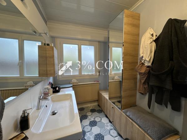 Maison 4 pièce(s) 2 chambre(s) 92 m²