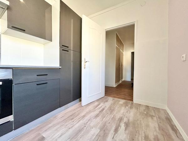 HAYANGE quartier Mairie - T5 moderne rénové de 108 m² avec ascenseur