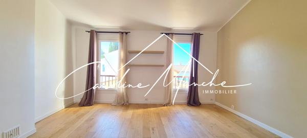 La Fare-les-Oliviers - centre du village - Maison de village 3 chambres de 90m² + garage