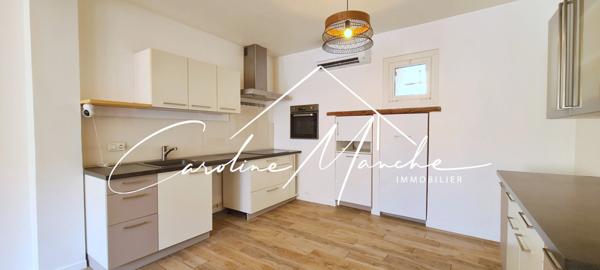 La Fare-les-Oliviers - centre du village - Maison de village 3 chambres de 90m² + garage