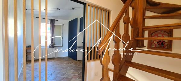 La Fare-les-Oliviers - centre du village - Maison de village 3 chambres de 90m² + garage