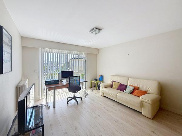 Maison à vendre aux Ponts de Cé - 5 chambres plus un bureau sur une belle parcelle de terrain de plus de 550 m²  - proche des commerces à pieds
