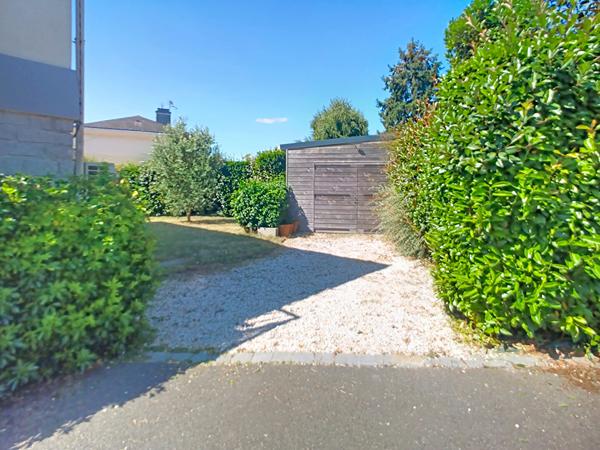Maison à vendre aux Ponts de Cé - 5 chambres plus un bureau sur une belle parcelle de terrain de plus de 550 m²  - proche des commerces à pieds