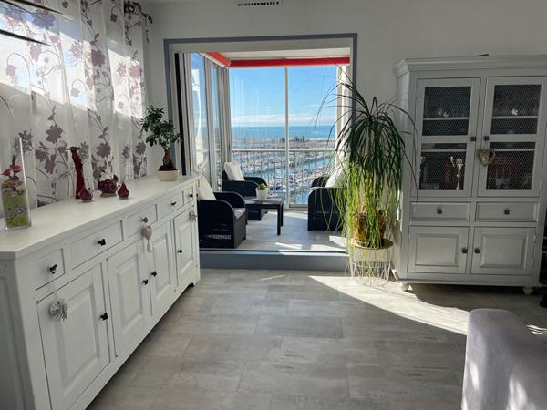 Appartement avec Parking - Vue Port et Mer