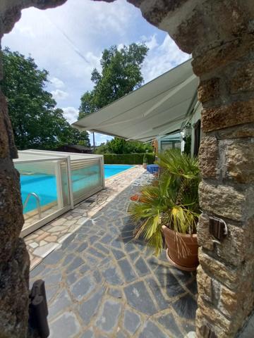 Montigné Le Brillant - Propriété 200m² - 5 chambres - 4800m² - piscine