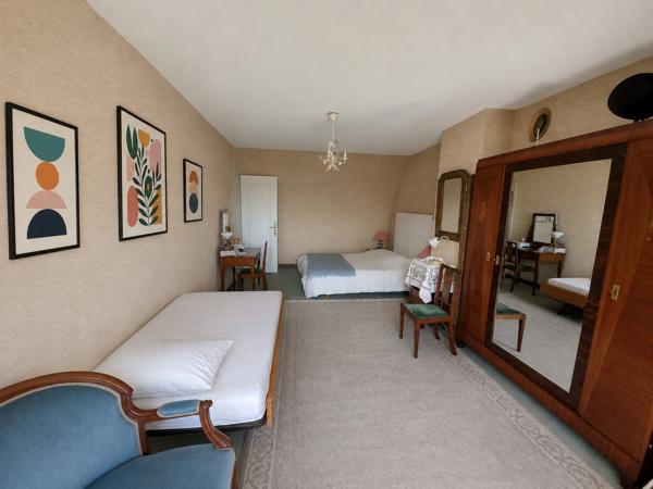 Montigné Le Brillant - Propriété 200m² - 5 chambres - 4800m² - piscine