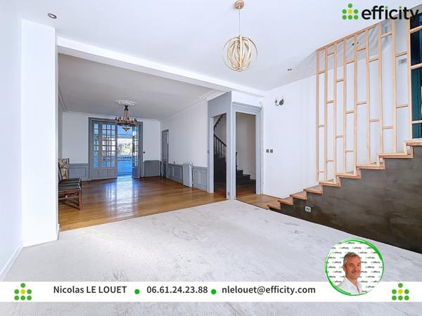 Maison
         9 pièces
        - 250 m² 380 000 € *