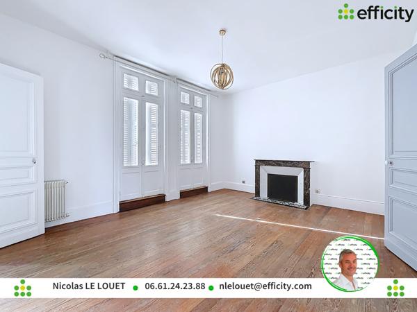 Maison
         9 pièces
        - 250 m² 380 000 € *