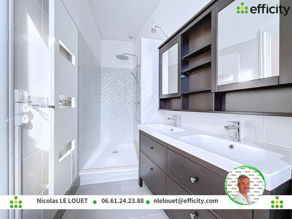 Maison
         9 pièces
        - 250 m² 380 000 € *