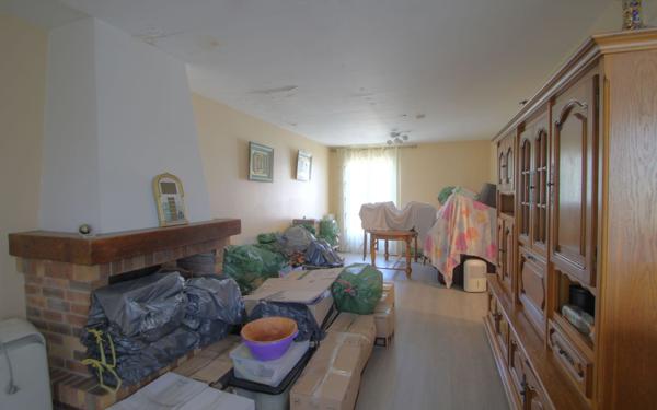 Maison à vendre    5 pièces •  Saint-Jean-de-la-Ruelle