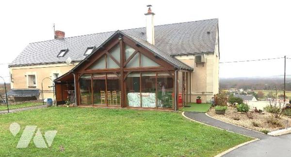 ENSEMBLE IMMOBILIER, comprenant deux maisons pouvant être réunies et totalisant env. 226m2hab.,...