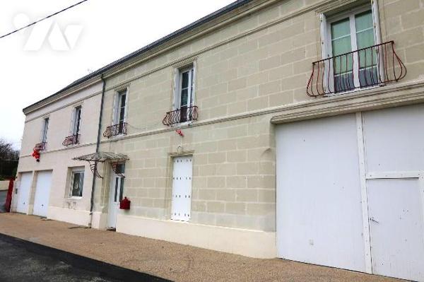 ENSEMBLE IMMOBILIER, comprenant deux maisons pouvant être réunies et totalisant env. 226m2hab.,...