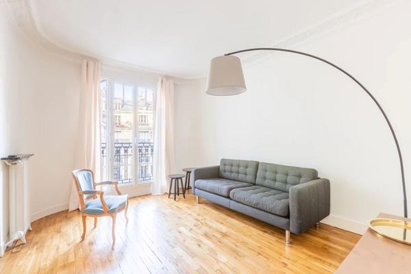 Trois pièces meublé - PARIS