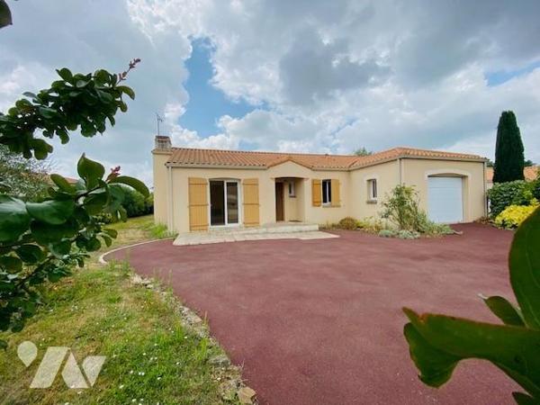 SAINT PHILBERT DE GRAND LIEU, bourg, 