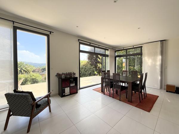 Maison d'architecte 137 m² à Guipavas 29490