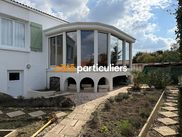 Vente Maison155 m² - 6 Pièces - L AIGUILLON LA PRESQU ILE (85460)