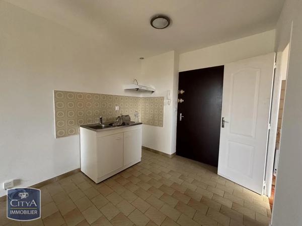 Appartement à louer 1 pièce 26.61m² Marignane (13700)